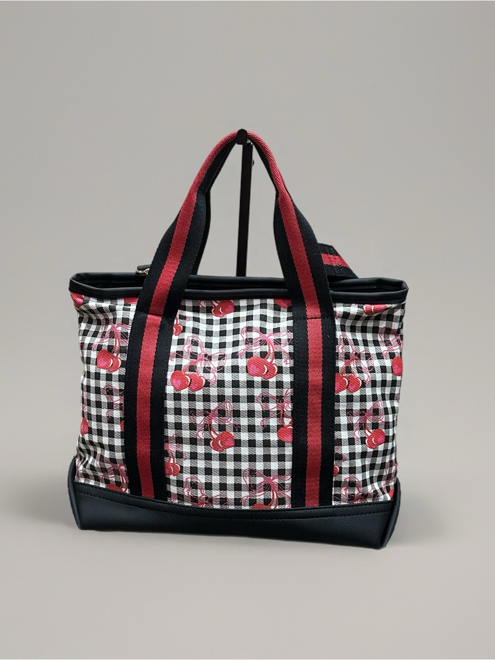 🍒Betsey Johnson Tote - Picture 2 of 6